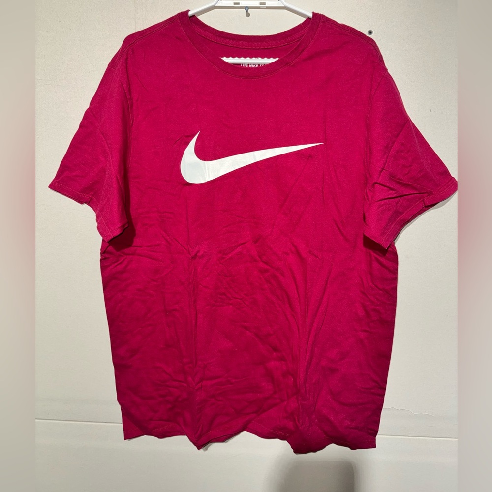 Nike tee